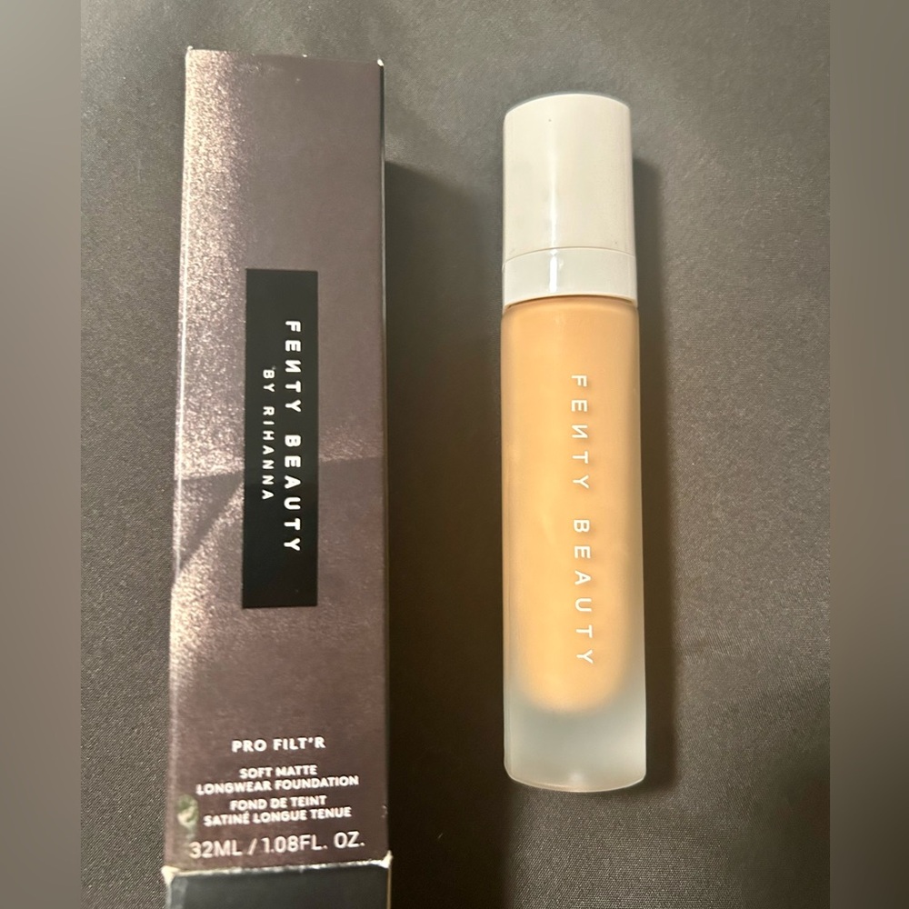 Fenty Beauty Pro Filt’r #255 Cream Foundation Liquid